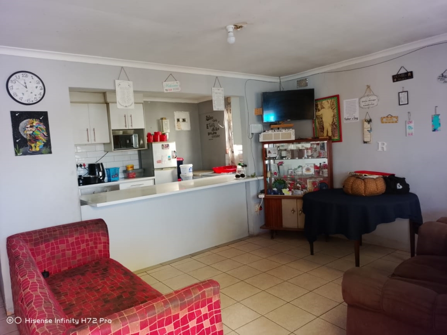 2 Bedroom Property for Sale in Delft South Western Cape